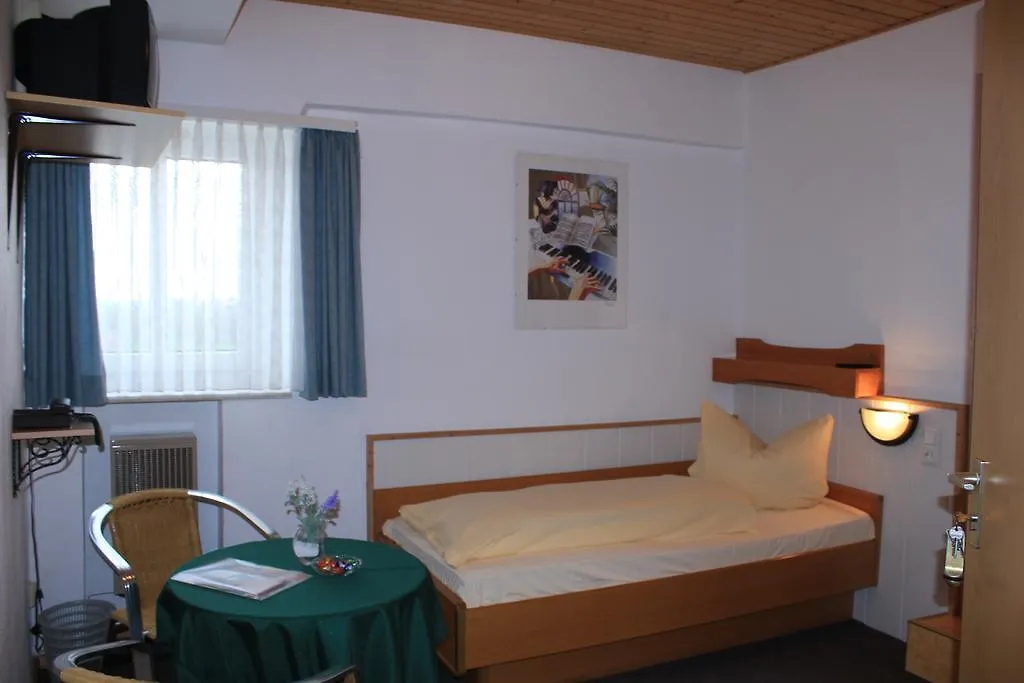Trattoriavolare Neusitz Hotel 0*,